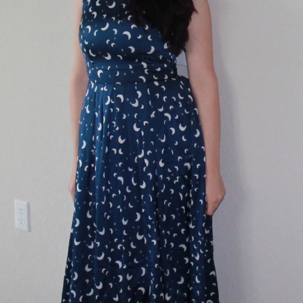 Moon midi dress